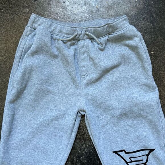 Tapout Kids Grey Youth Size XL Sweatpants Big Side Logo Elastic Waist Band - Picture 4 of 16